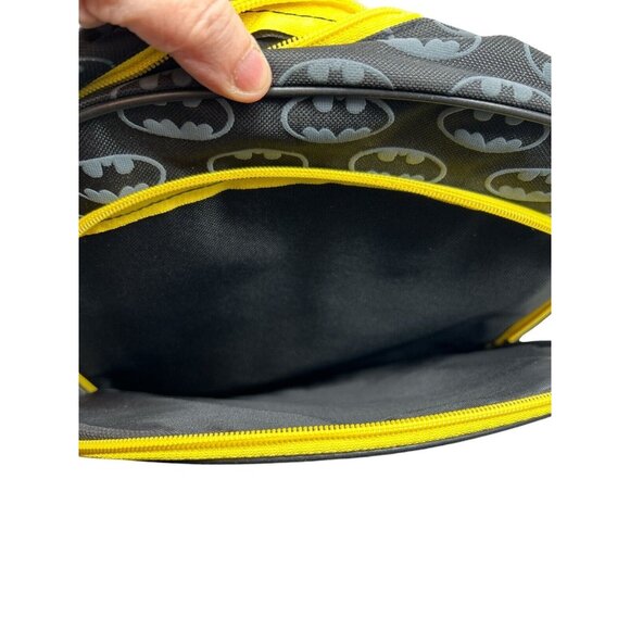 Batman DC Comics Boys Muscle Backpack Kids School Bag Bookbag Tote - Picture 4 of 9